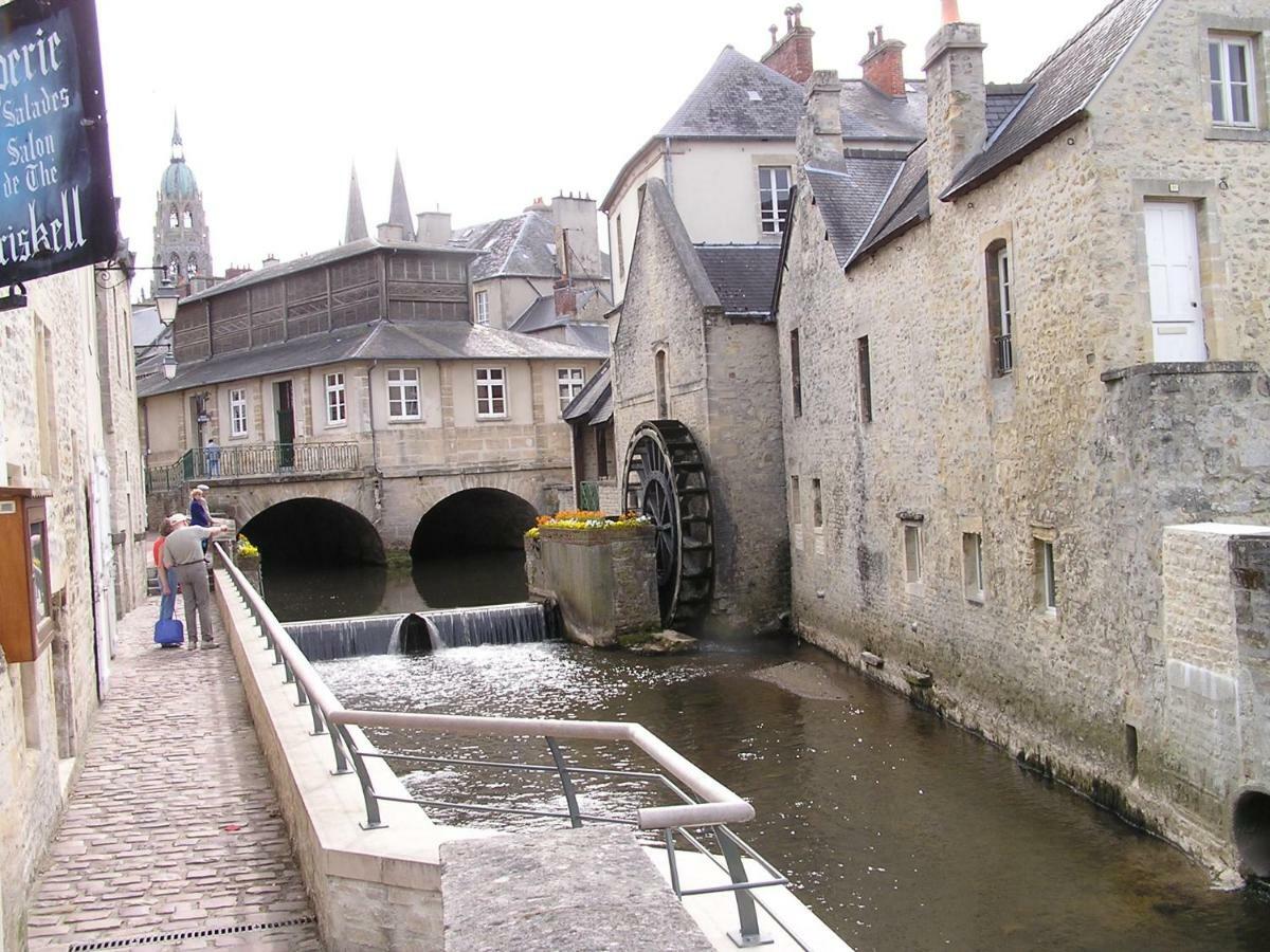 Le Chat Qui Veille Bayeux Exteriér fotografie